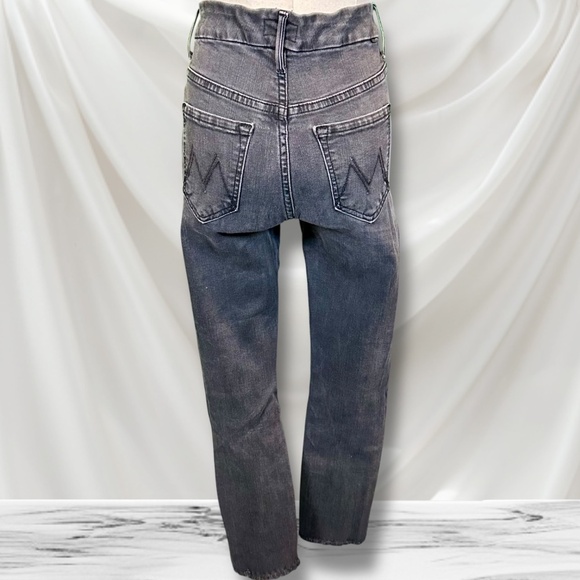 MOTHER Denim 'High Waisted Looker Ankle Fray Jeans' in "Lighting Up Lanterns" 24 - Picture 5 of 16